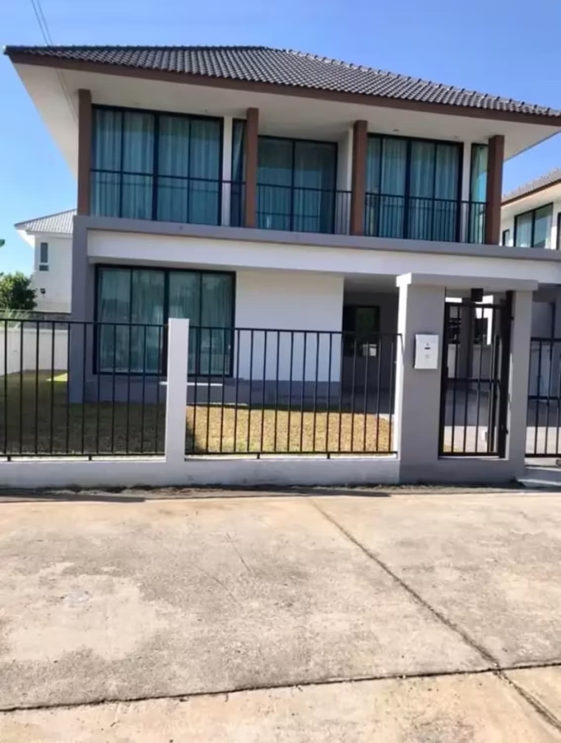 3 Bedroom House - Image 1