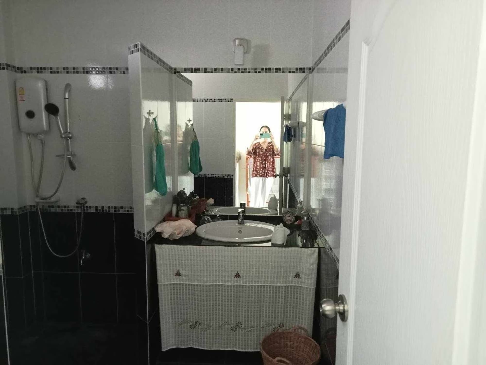 - Image 12