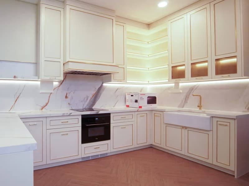 4 Bed House for Rent and Sale in Saphan Sung