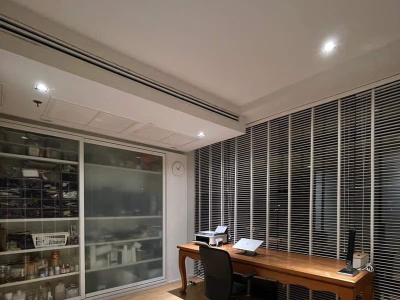 Condo for Sale at Circle Living Prototype
