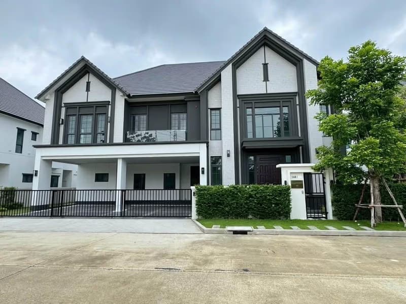 5 Bed House for Rent in Bang Phli