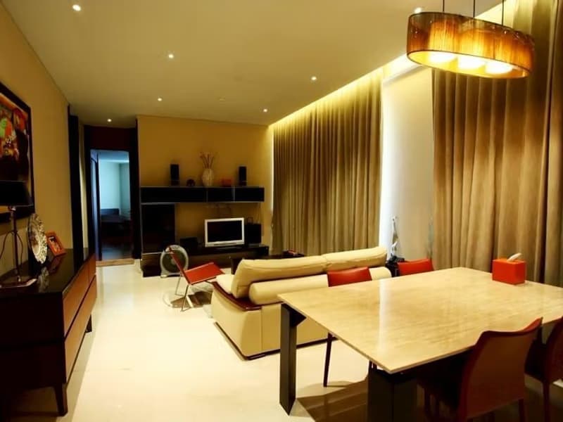 2 Bed Condo for Rent in Bang Rak