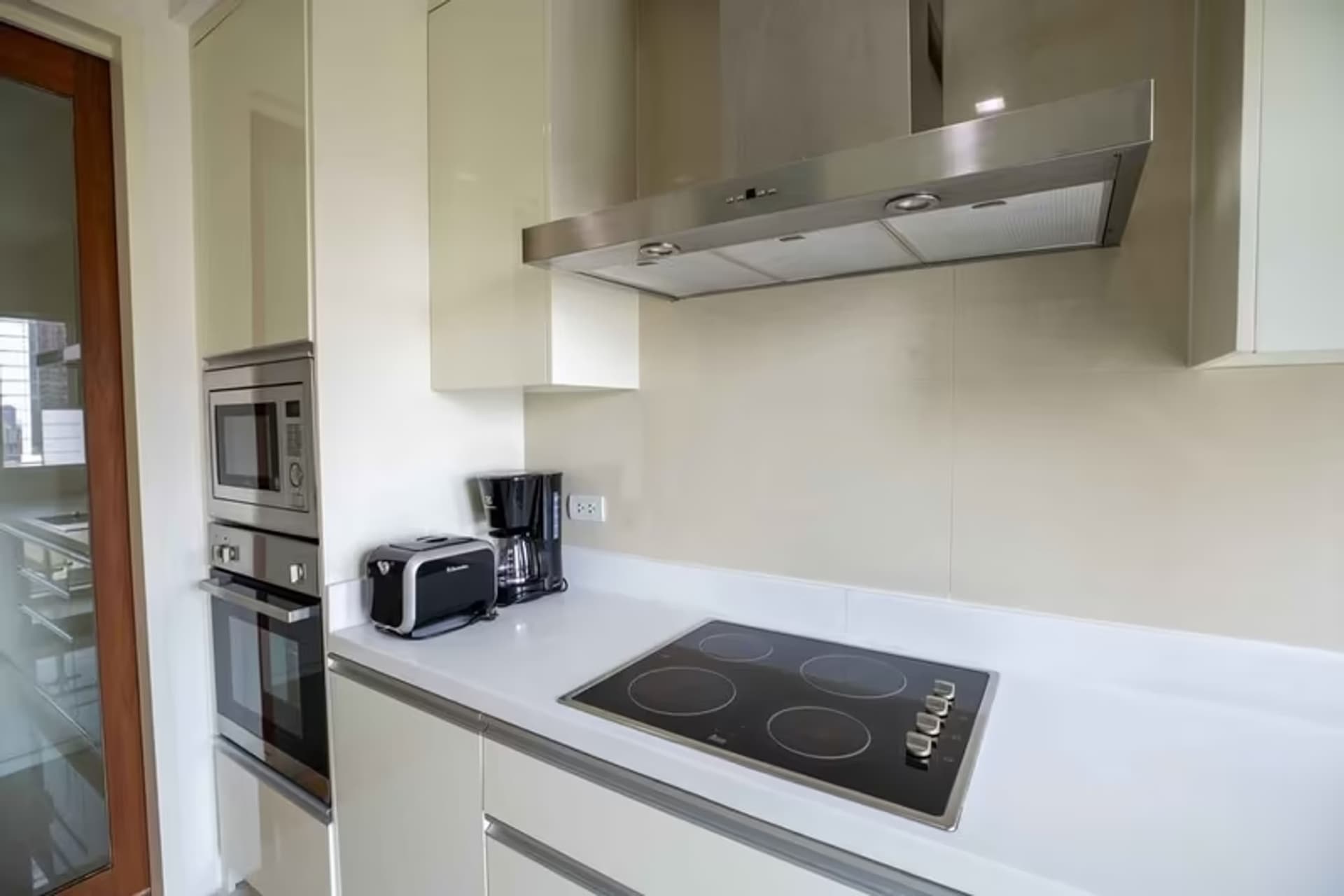  - Image 6