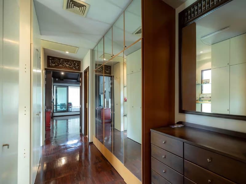 6 Bed House for Sale in Hang Dong District