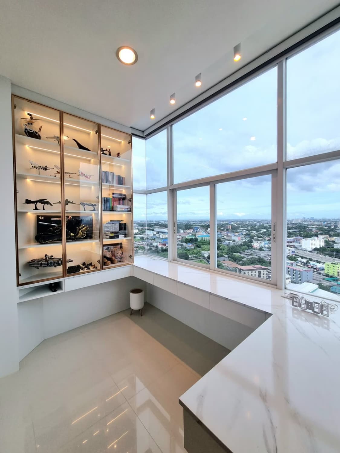 1 Bed Condo for Sale  Near Si Kritha MRT - Image 8