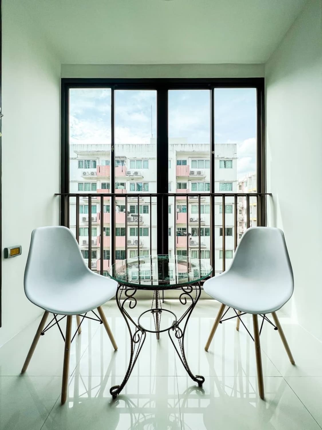 1 Bed Condo for Sale in Khlong San - Image 3