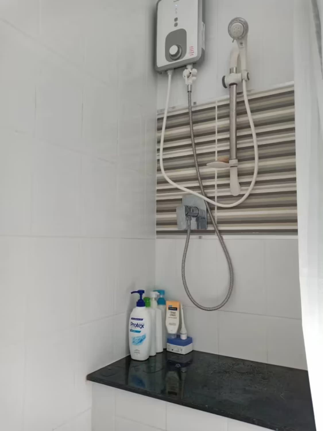 3 Bedroom House - Image 8