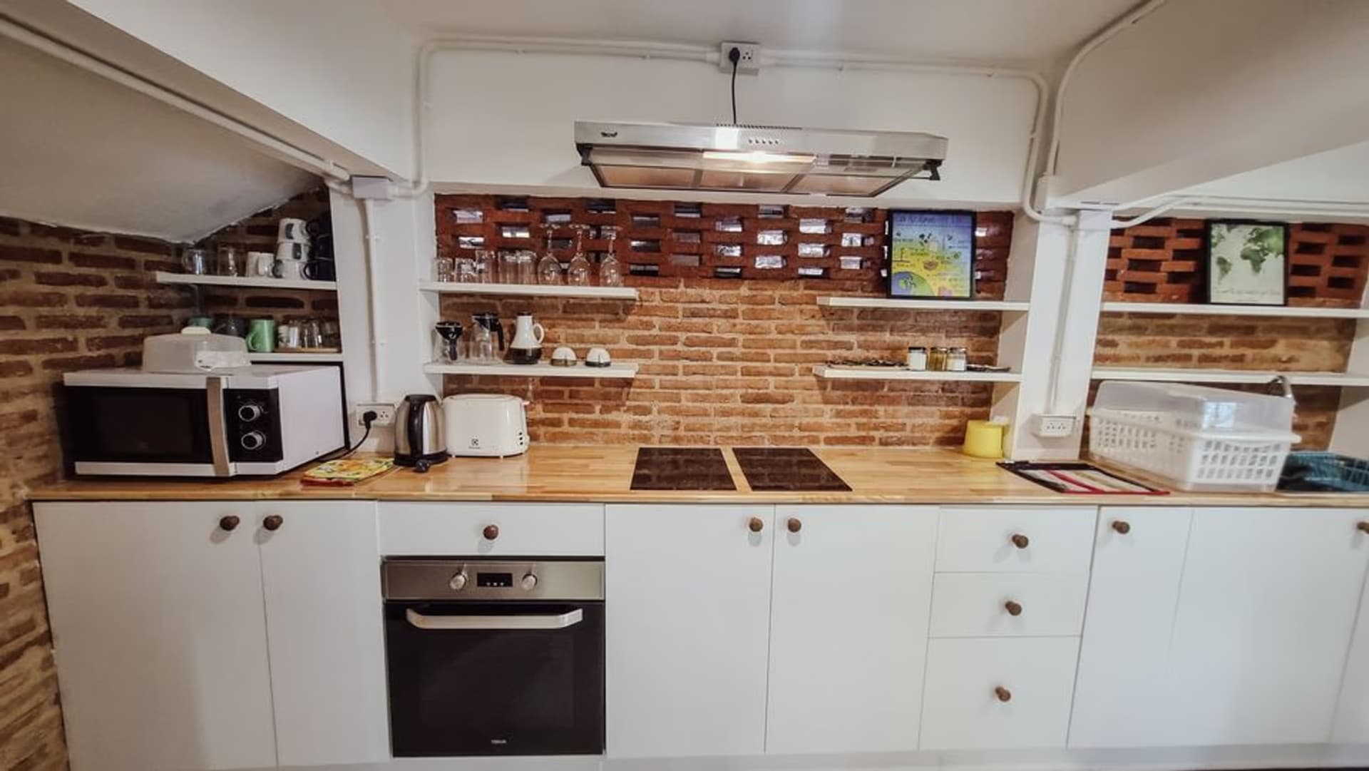 6 Bed House for Rent and Sale in Mueang Chiang Mai - Image 28