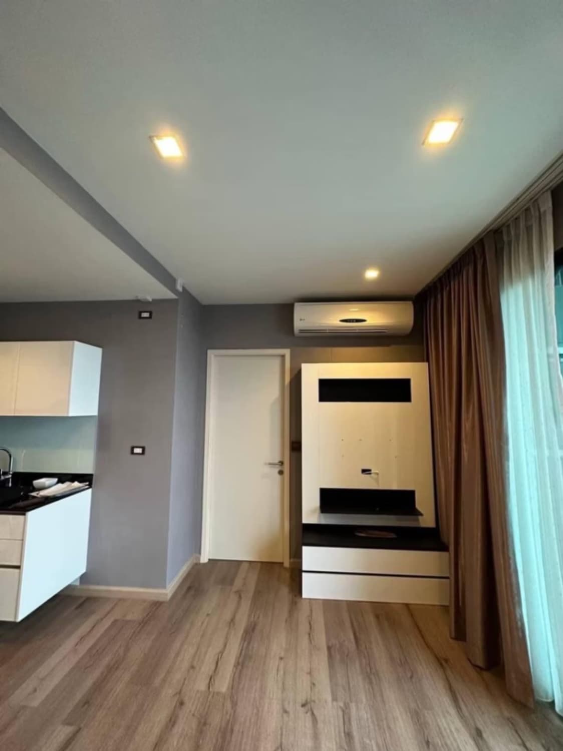 1 Bed Condo for Rent in Din Daeng - Image 1