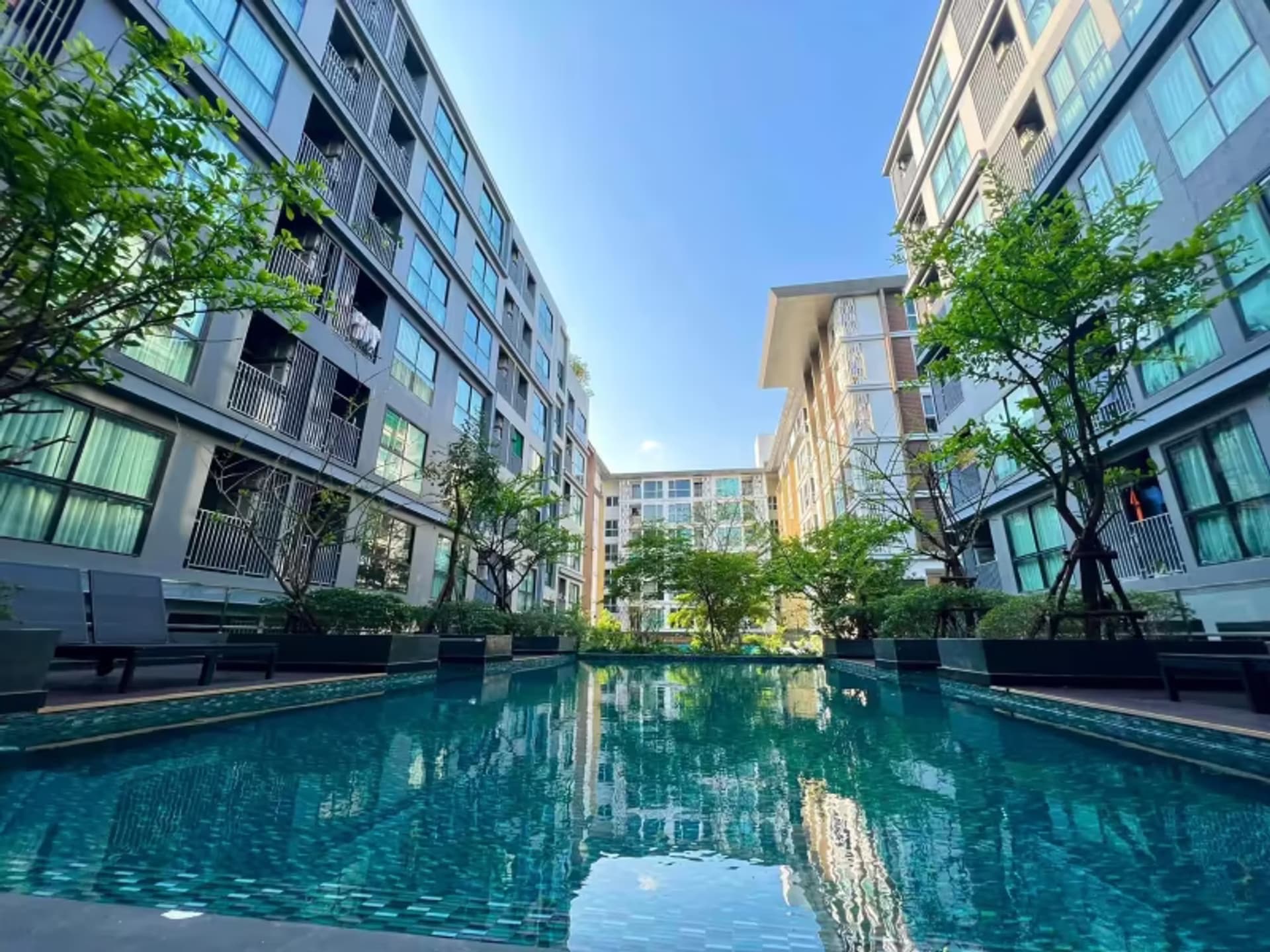1 Bedroom Condo - Image 6