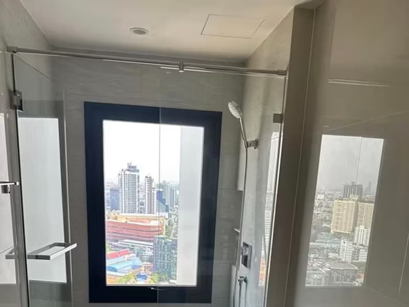 1 Bedroom Condo