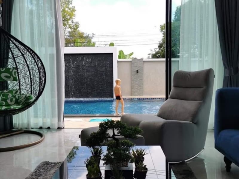 6 Bed House for Sale in San Sai District