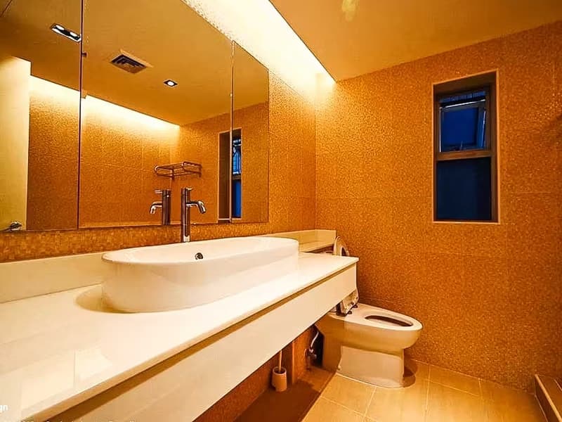 3 Bedroom Condo