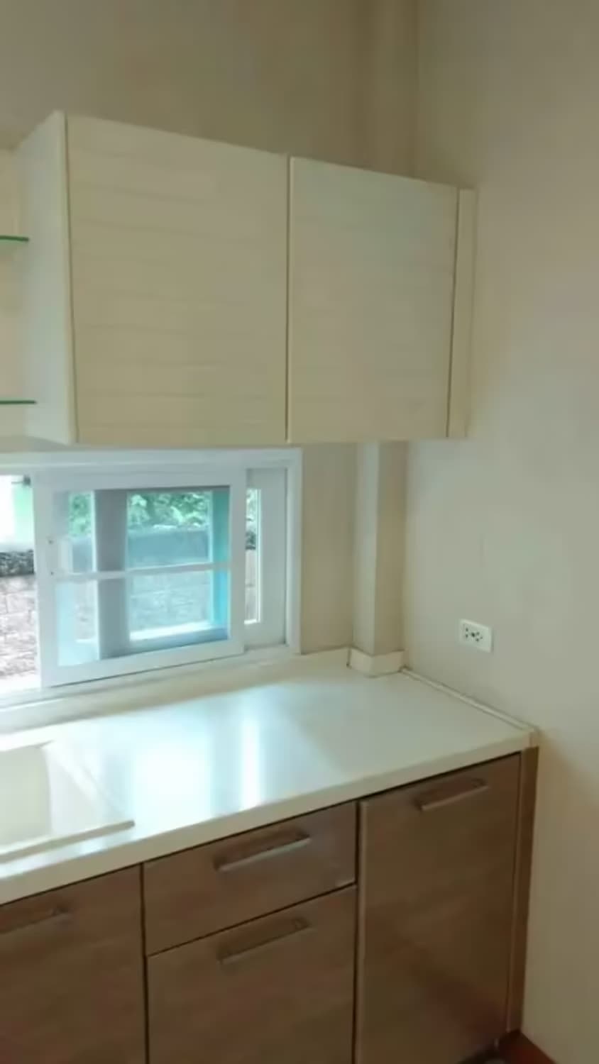 3 Bedroom House - Image 11