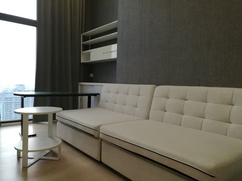 1 Bed Condo for Rent and Sale in Ratchathewi