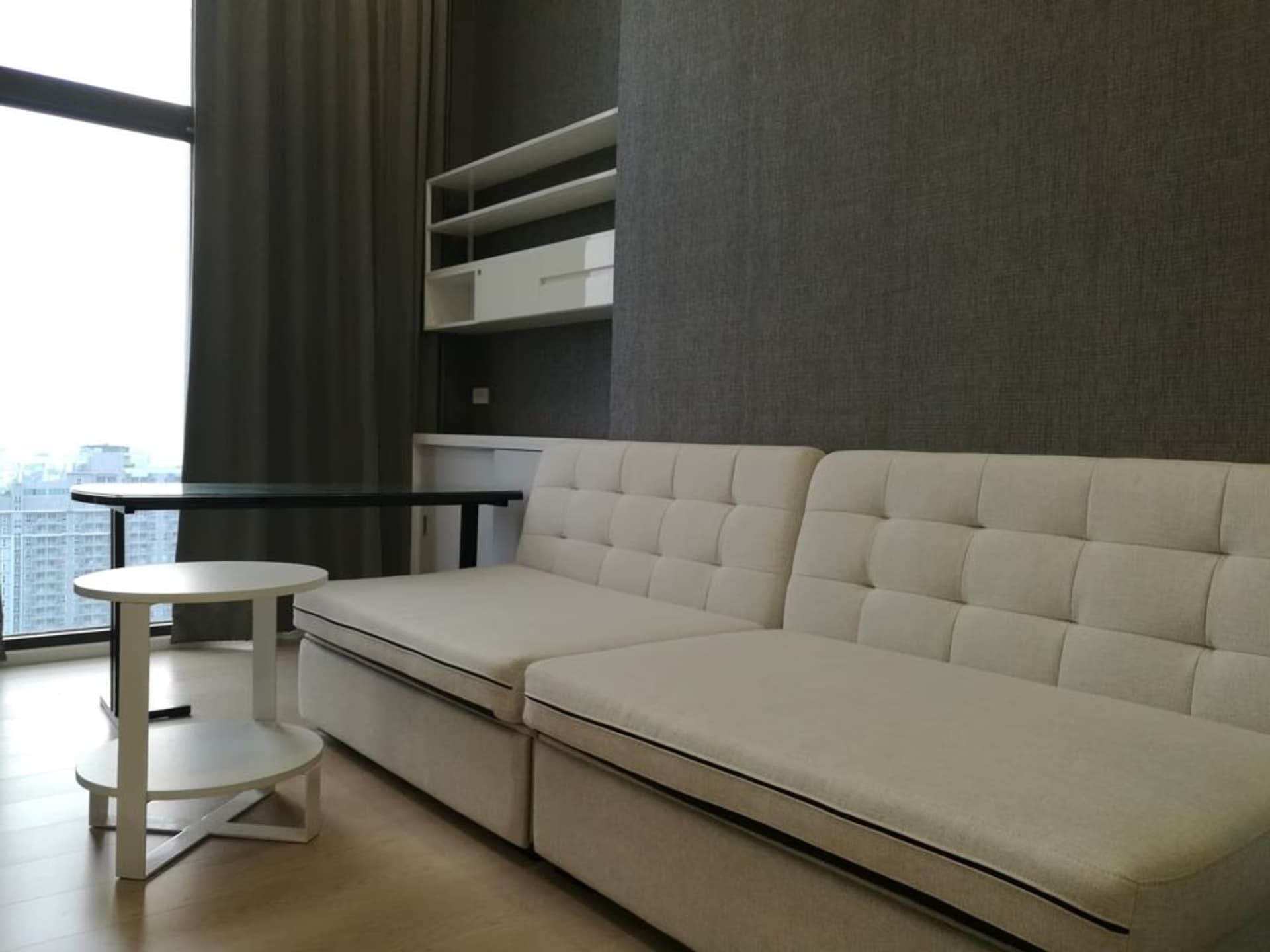1 Bed Condo for Rent and Sale in Ratchathewi - Image 1