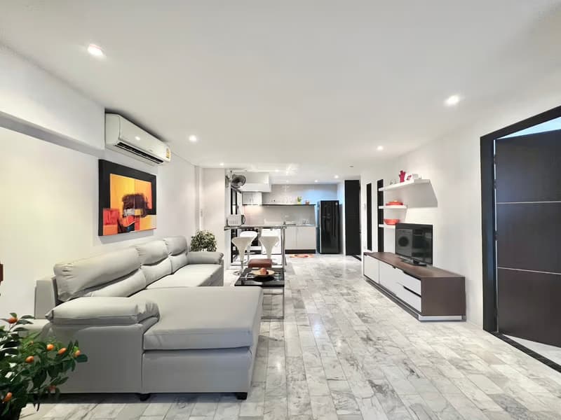 Condo for Rent, Sale at Hillside 3