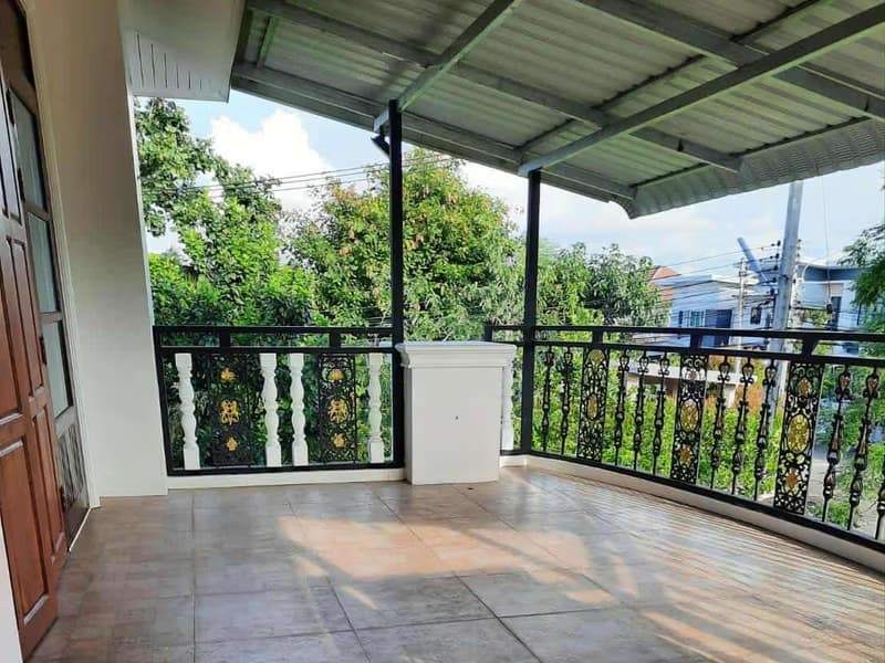 6 Bed House for Rent and Sale in Hang Dong
