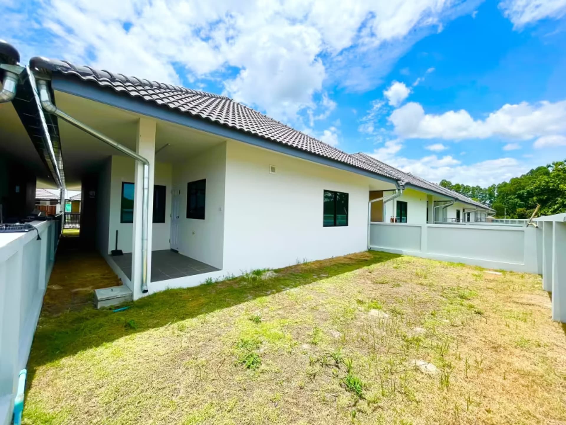 3 Bedroom House - Image 7