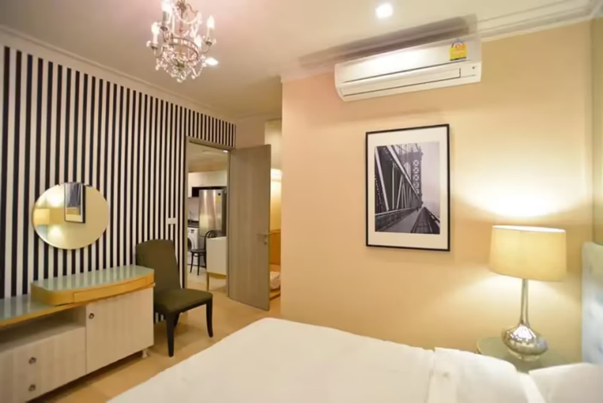 1 Bedroom Condo - Image 1