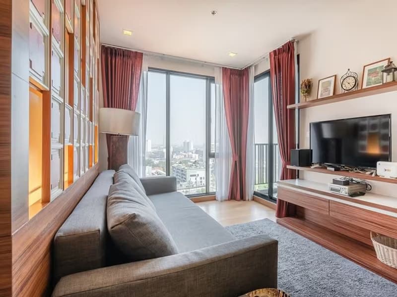 1 Bedroom Condo