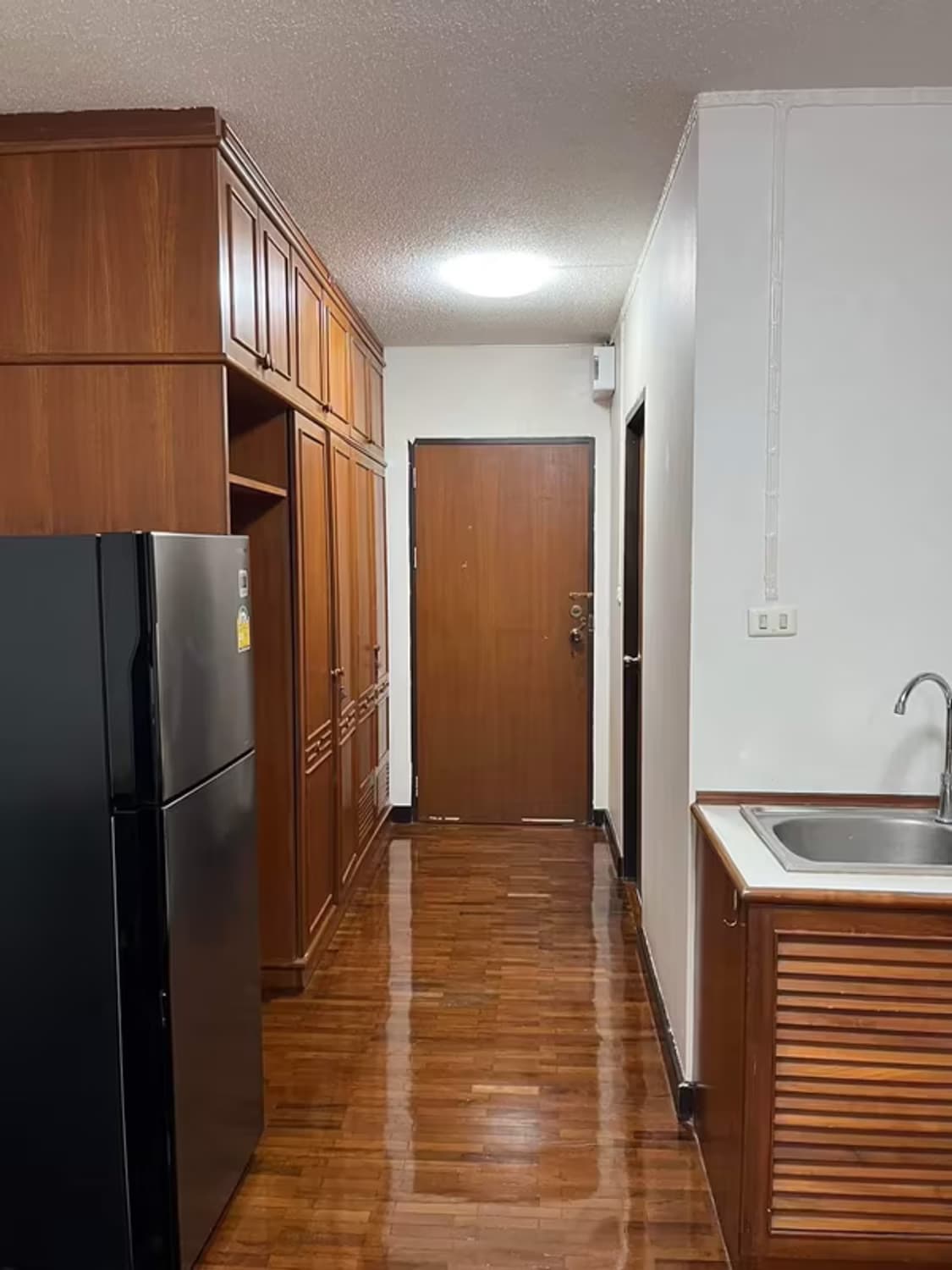 Condo for Rent at Hillside 4 - Image 5