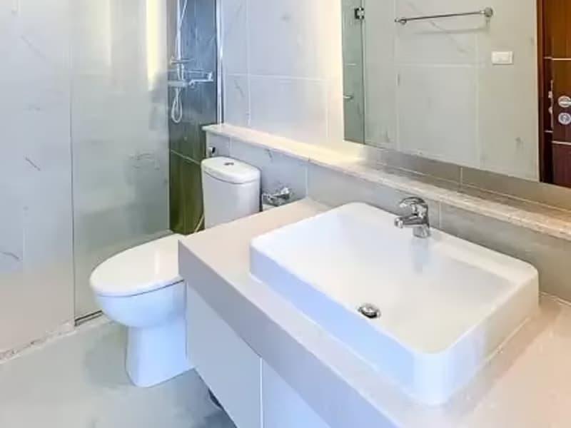 1 Bedroom Condo