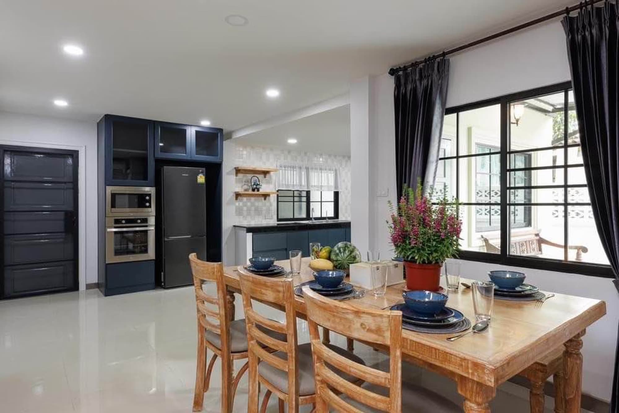 4 Bed House for Rent in Mueang Chiang Mai - Image 3