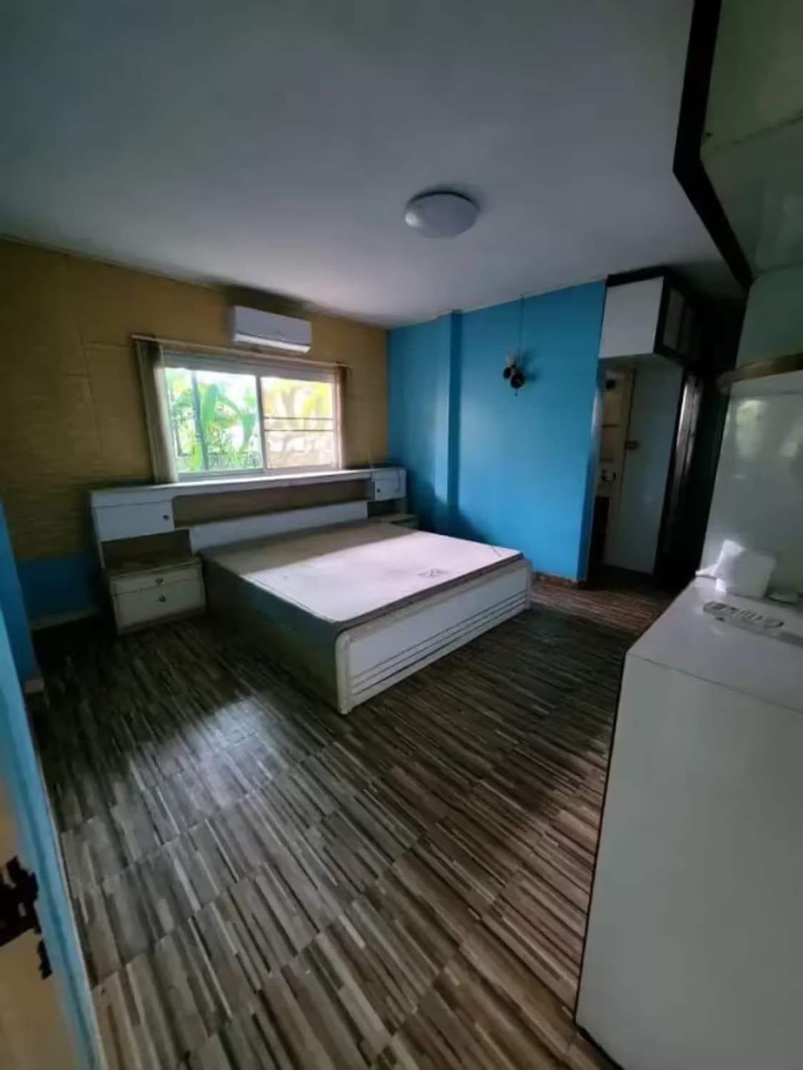 5 Bedroom House - Image 6