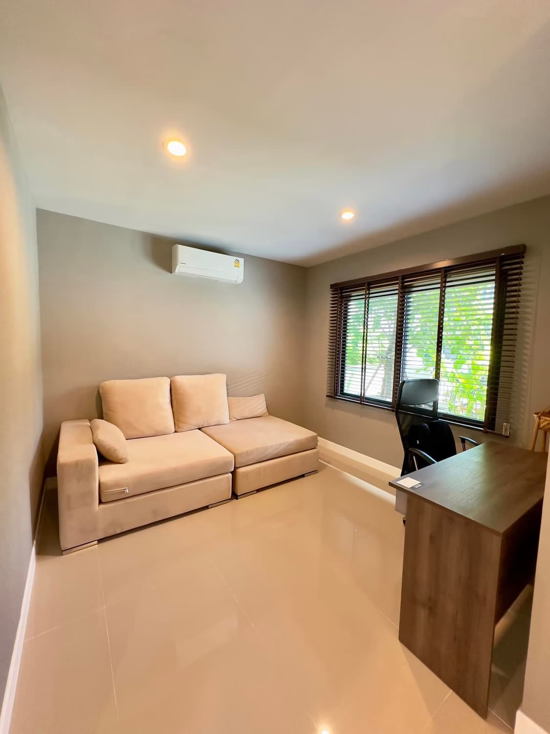 3 Bed House for Rent and Sale in Bang Phli - Image 8