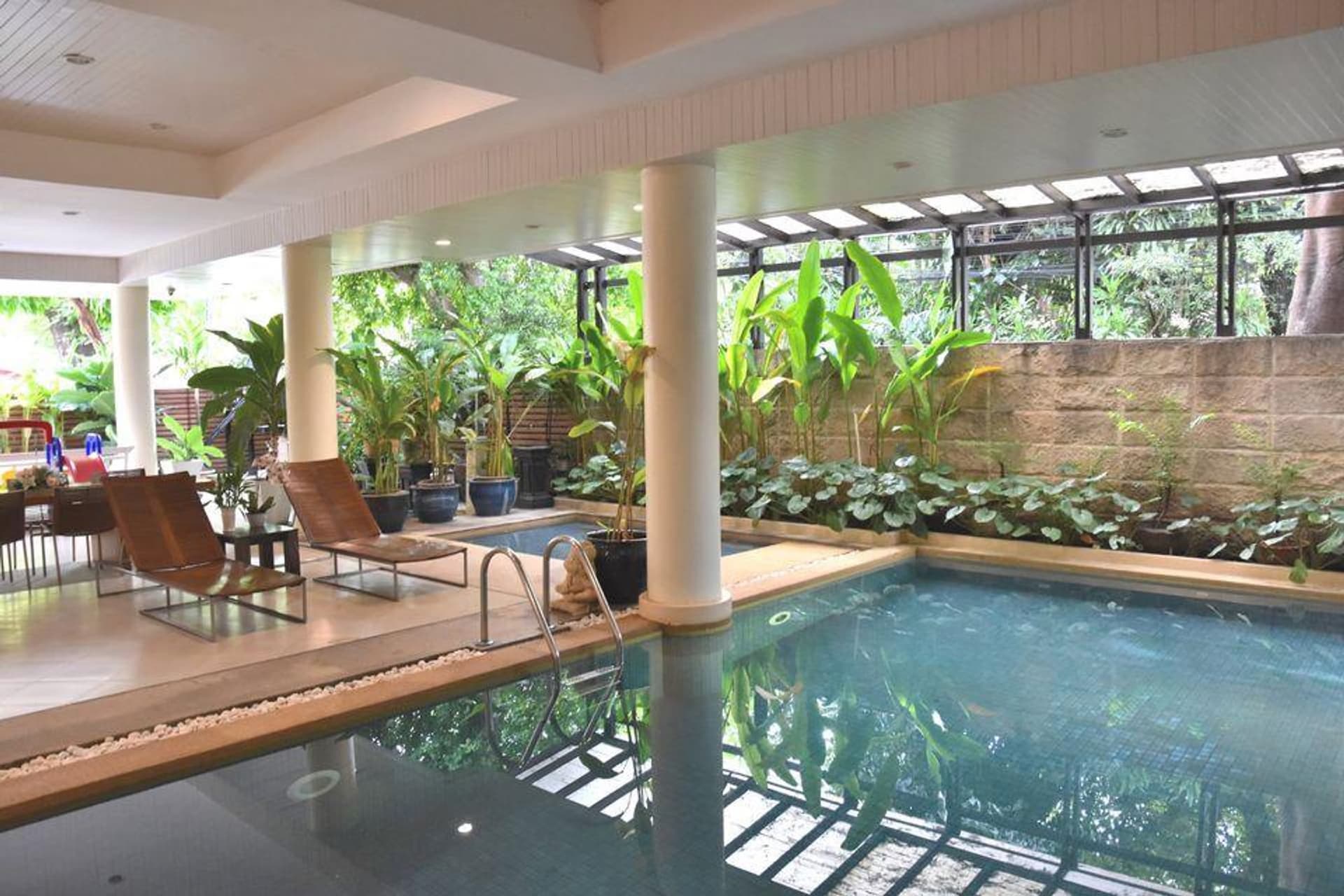 3 Bed Condo for Rent in Sathon - Image 5