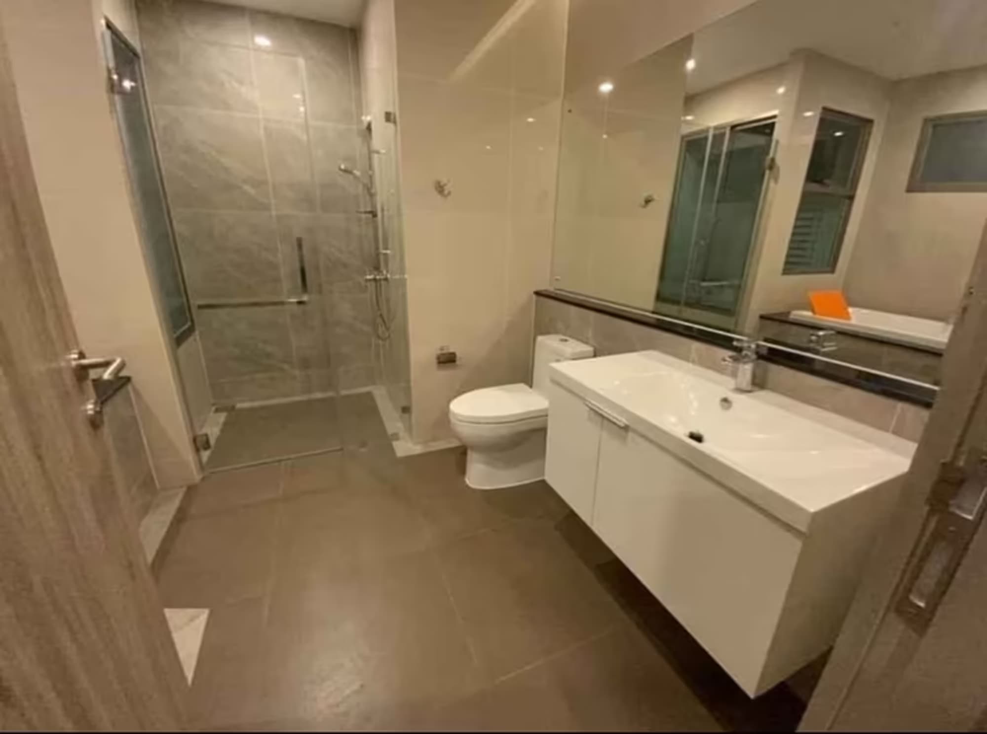  - Image 7