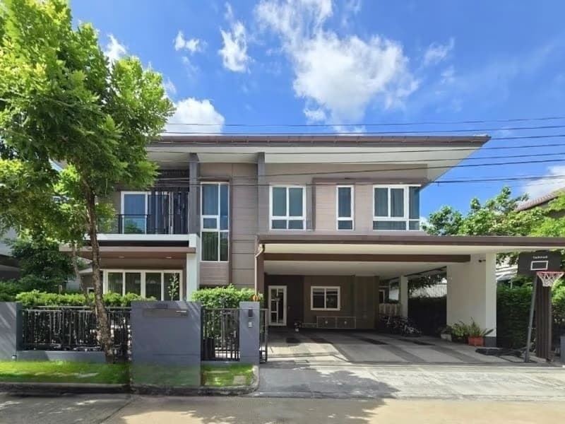 4 Bed House for Sale in Bang Phli