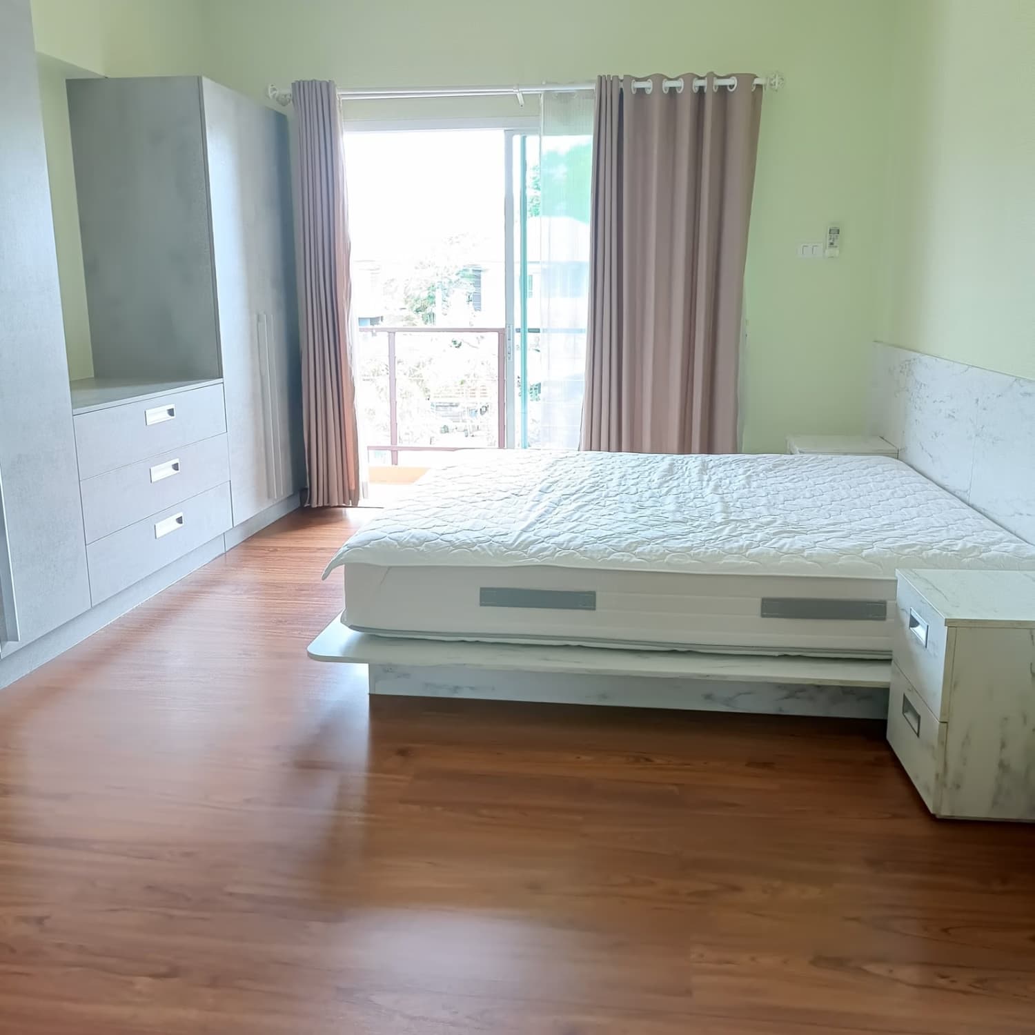 4 Bed House for Rent in Saraphi - Image 7
