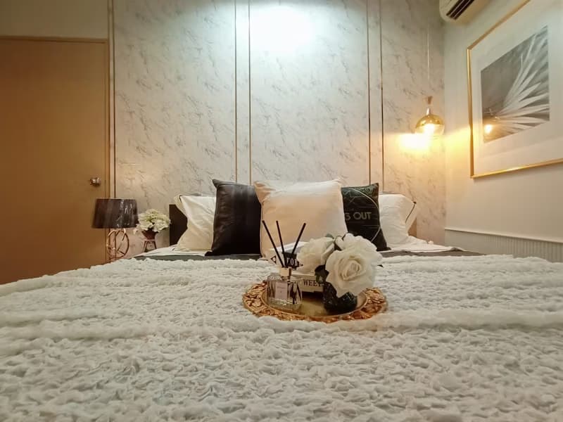 1 Bedroom Condo