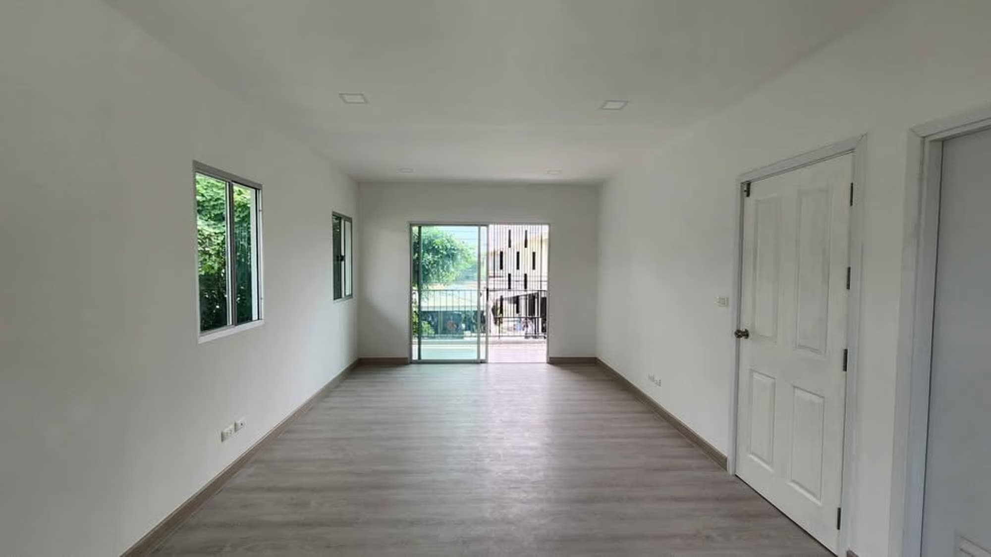 3 Bedroom House - Image 5