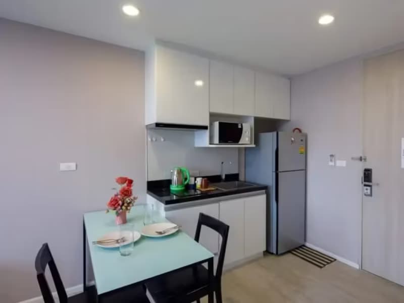 1 Bedroom Condo