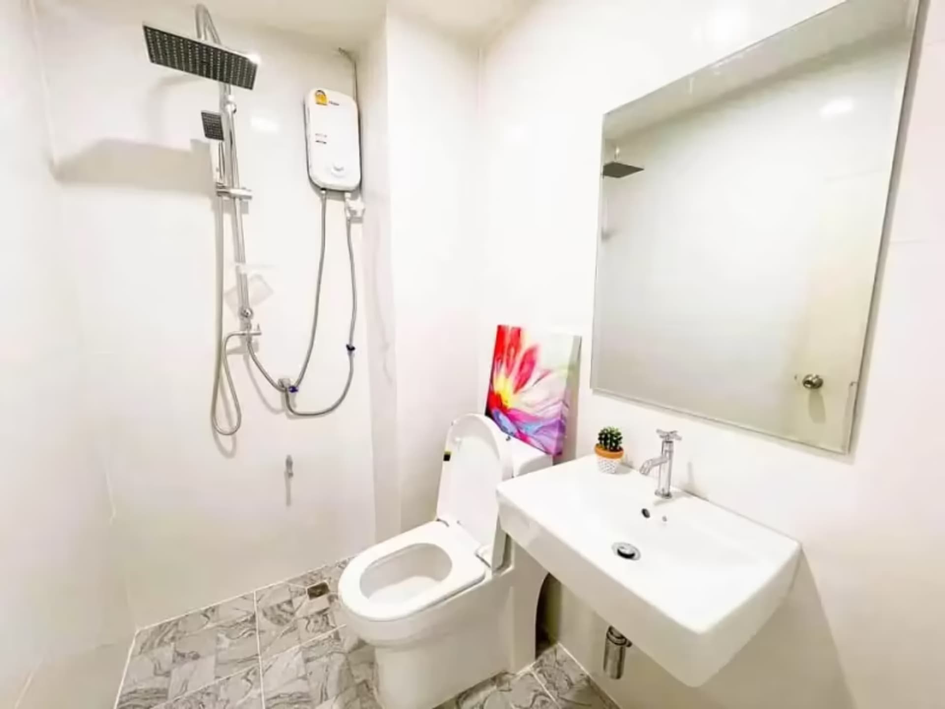 1 Bedroom Condo - Image 6
