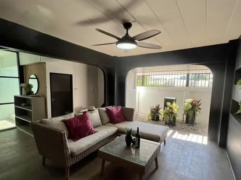 4 Bedroom Townhouse