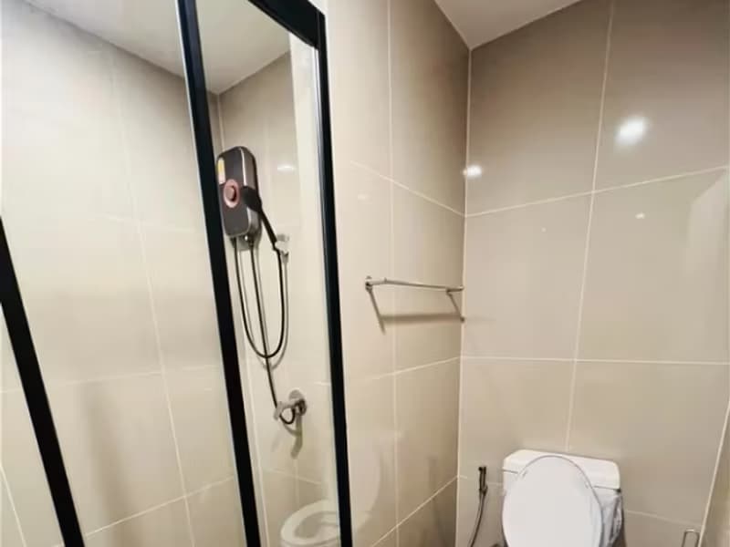 Condo for Rent at The Base Petchaburi-Thonglor