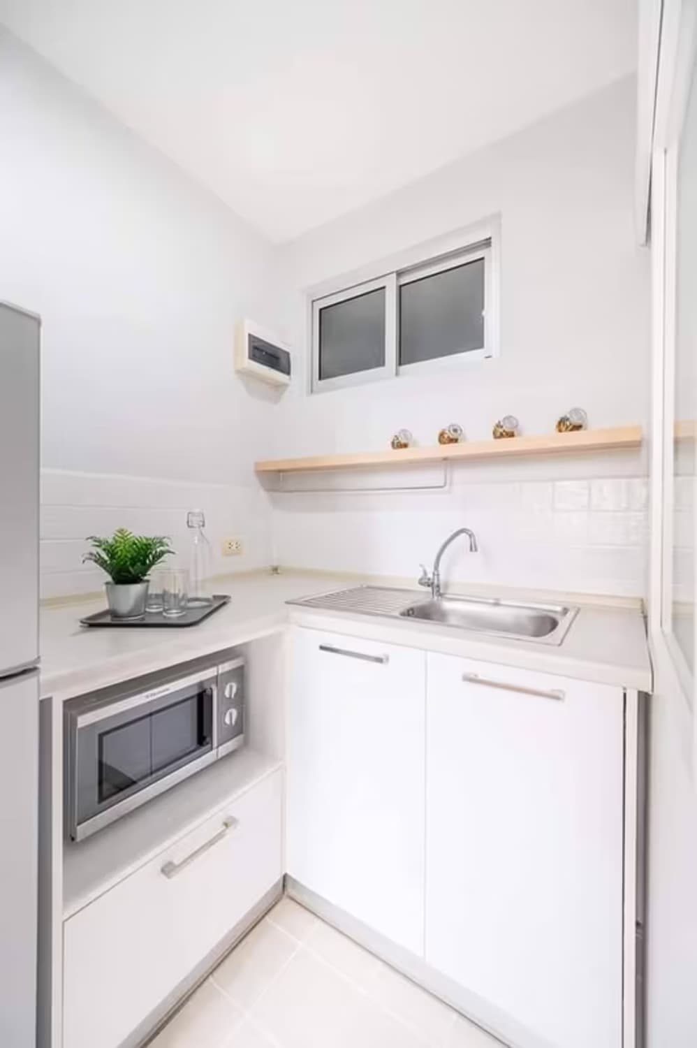 1 Bedroom Condo - Image 7