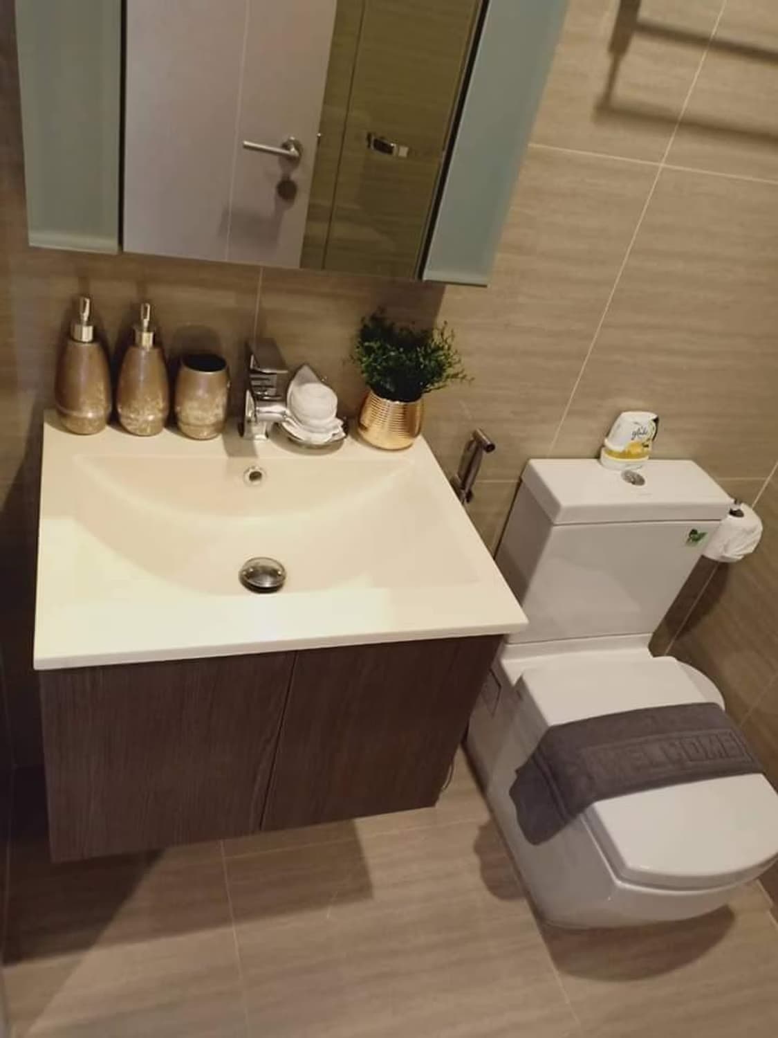 1 Bed Condo for Rent and Sale in Din Daeng - Image 5