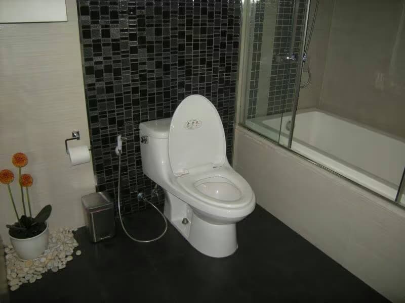 1 Bedroom Condo