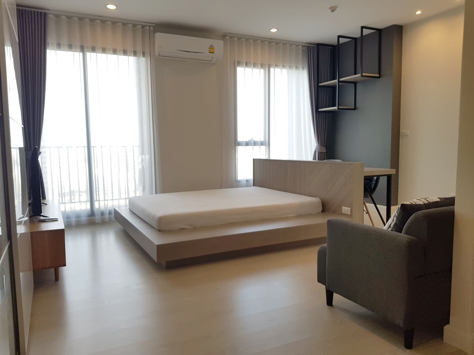 undefined Bed Condo for Sale  Near Ramkhamhaeng ARL - Image 1
