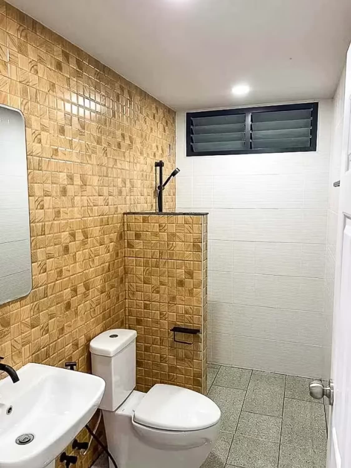 3 Bedroom House - Image 5