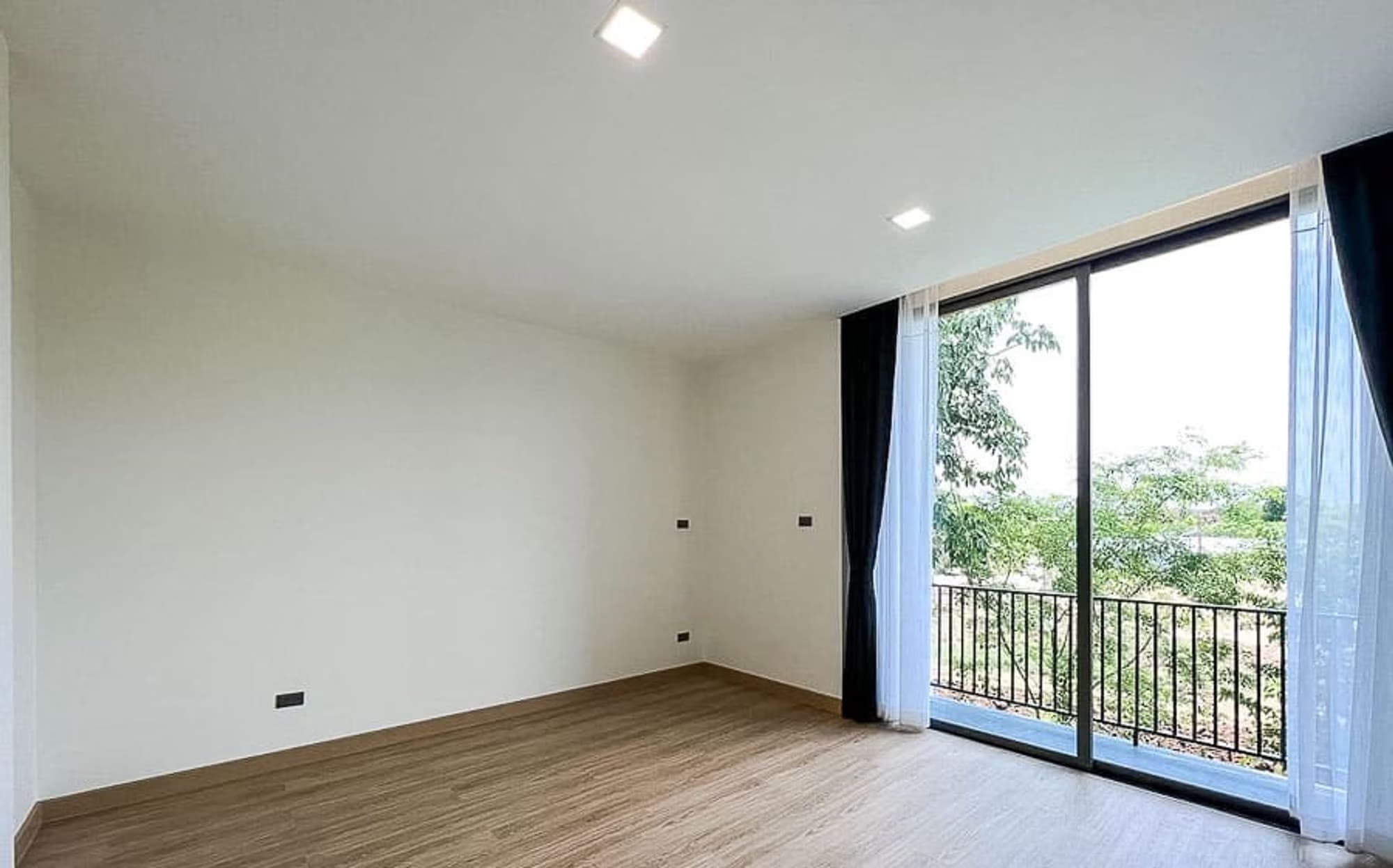 3 Bedroom House - Image 10