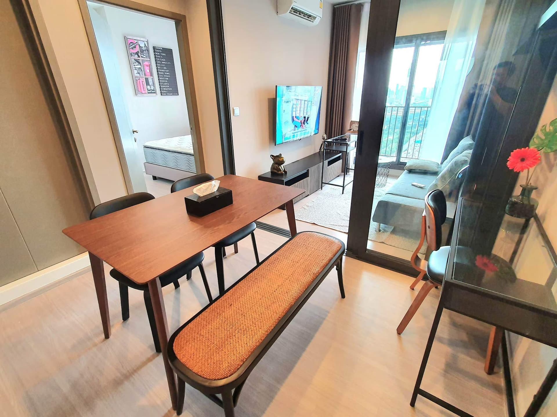 1 Bed Condo for Rent and Sale  Near Phetchaburi MRT - Image 2