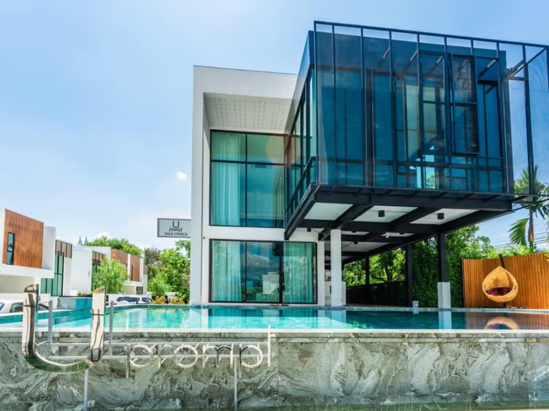 4 Bed Townhouse for Sale in San Sai
