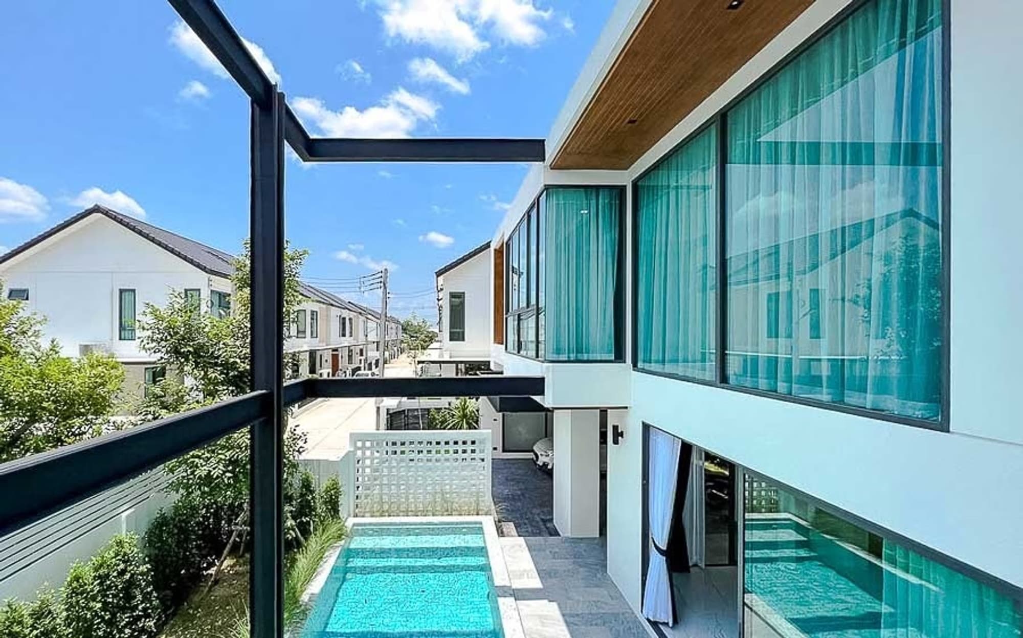 3 Bedroom House - Image 4