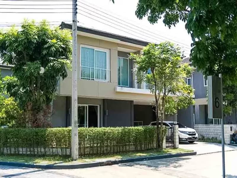 3 Bedroom House for Rent at The City Sukhumvit- Bangna